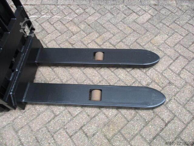 High lifting pallet truck CESAB S212