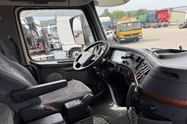 Flatbed truck Volvo FH12-460 6x2 Brücke / Swiss-Vehicle