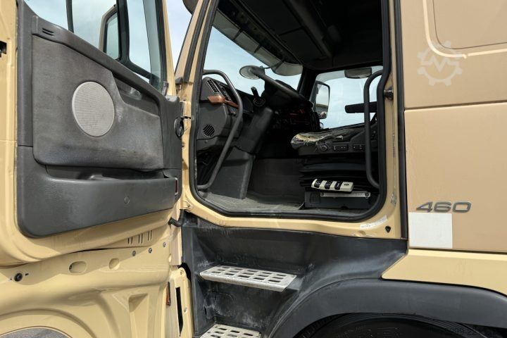 Flatbed truck Volvo FH12-460 6x2 Brücke / Swiss-Vehicle