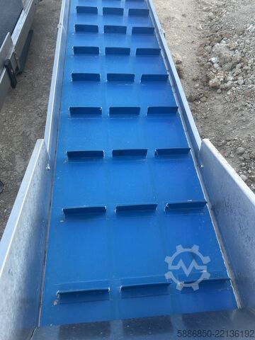 Inox cleat conveyor 560 cm x 56 cm Htech 