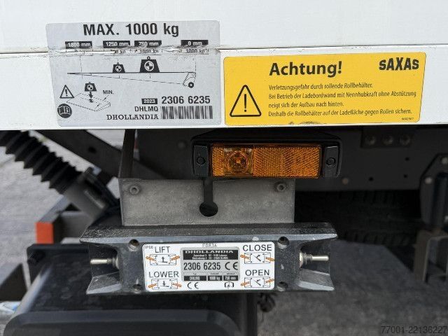 Transporter mit Koffer IVECO 70C18HA8/P
