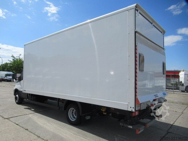 Transporter mit Koffer IVECO 70C18HA8/P Hi-Matic / Klima / Tempomat