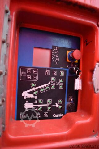 Telescopic boom lift Genie SX 180