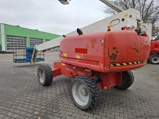 Telescopic boom lift Genie S-65