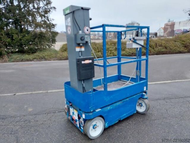 Aerial platform SkyJack SJ12