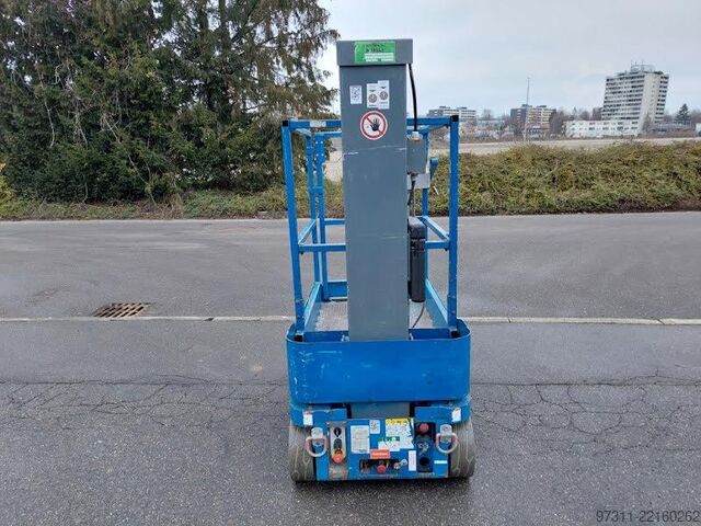 Aerial platform SkyJack SJ12