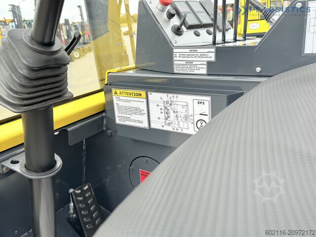 4-way forklift Combilift CB4000 TRIPLEX 5200 FREE-LIFT POSITIONER
