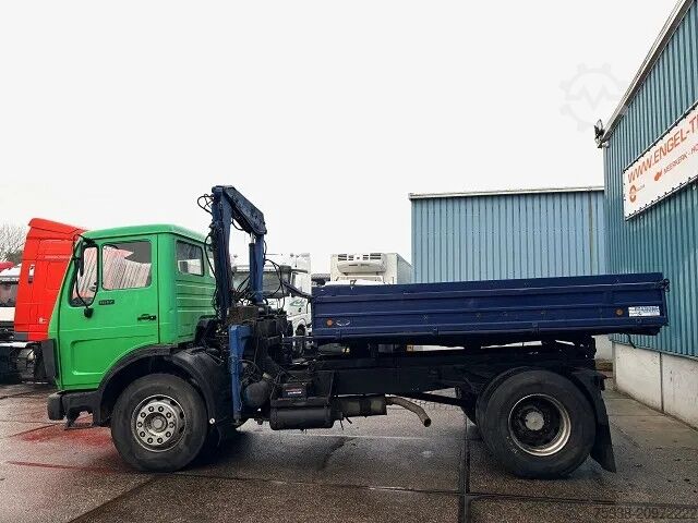 Tipper Mercedes-Benz 1617 C 4x2 KIPPER WITH CRANE (6-CILINDER ENGINE...