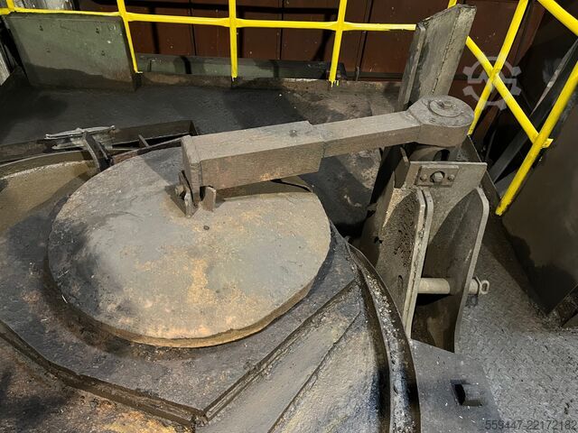 Pouring furnace BBC Brown Boveri XCQ 44 BBC Brown Boveri XCQ 44
