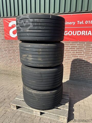 Tyre  4 Banden