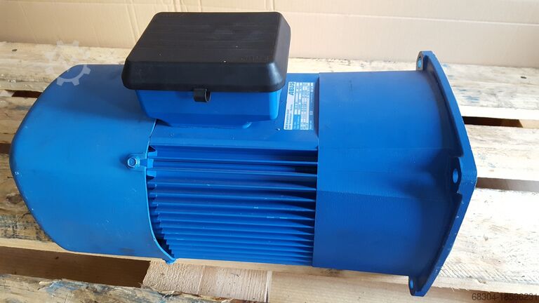ABUS hoist motors / travel motors / gearboxes ABUS Fahrmotoren / Getriebe / Unterflaschen
