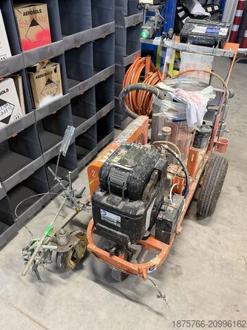 Straßenmarkierungsmaschine CMC AR30PROP-AVH