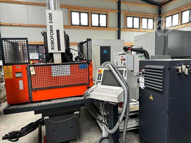 Senkerodiermaschine CHARMILLES Roboform 2400