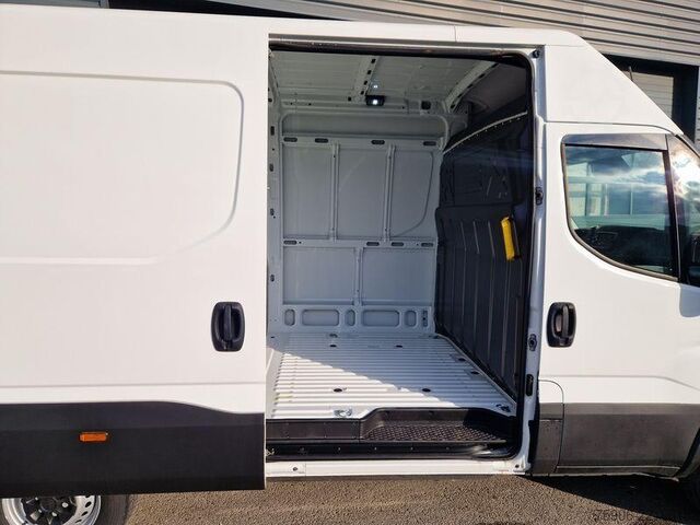 Van Iveco Daily