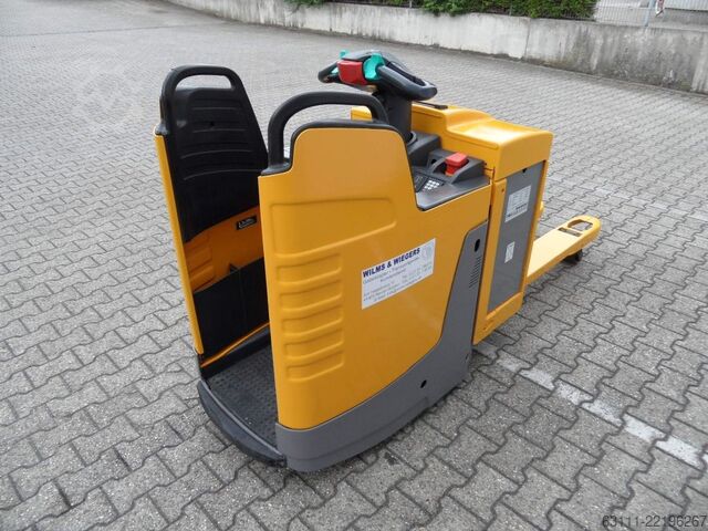 Niederhubwagen Jungheinrich ERE 225 - elektr. Lenkung - Plattform