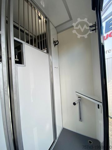 Viehtransporter RENAULT MASTER STX NEW MODELL  2025 5 Sitzer Haras ex. L