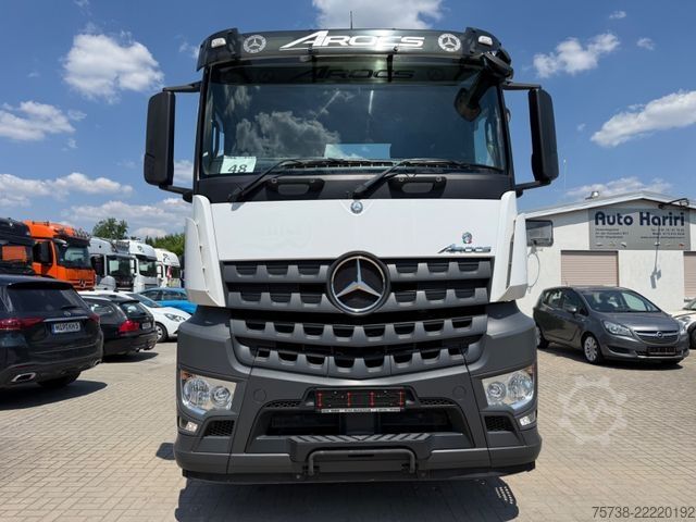 LKW-Fahrgestell MERCEDES-BENZ Arocs 3445 Fahrgestell 8X2/RECHTSLENKER/Retarder