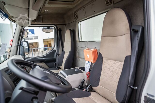 Box body RENAULT PREMIUM 340 DXI+DHOLLANDIA 2T.