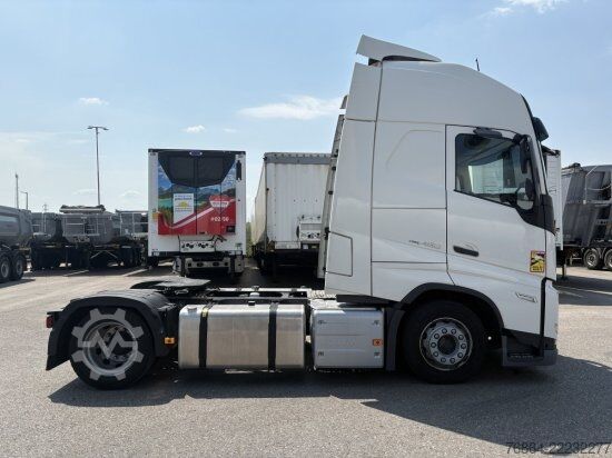 Volume tractor unit VOLVO FH 460,  EURO 6, VEB+, MEGA