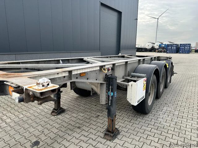 Container transportation Van Hool 20FT/3-axles / empty weight: 3.150kg / galvaniz...