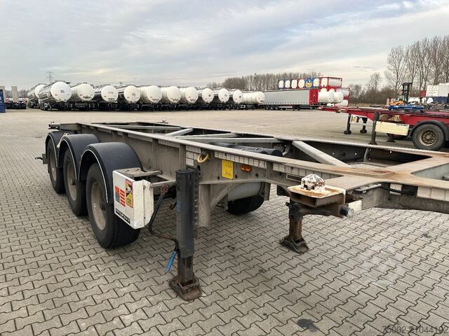 Container transportation Van Hool 20FT/3-axles / empty weight: 3.150kg / galvaniz...
