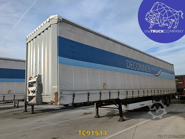 Sliding tarpaulins Krone curtainsider hardwood floor
