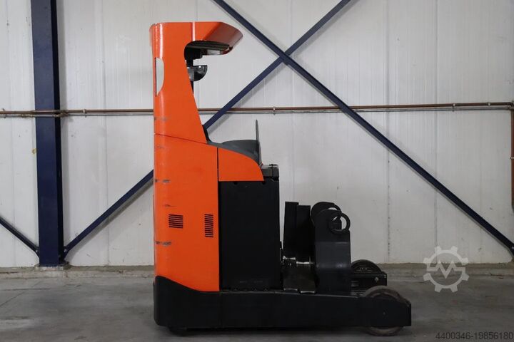 Reach truck BT RRE180