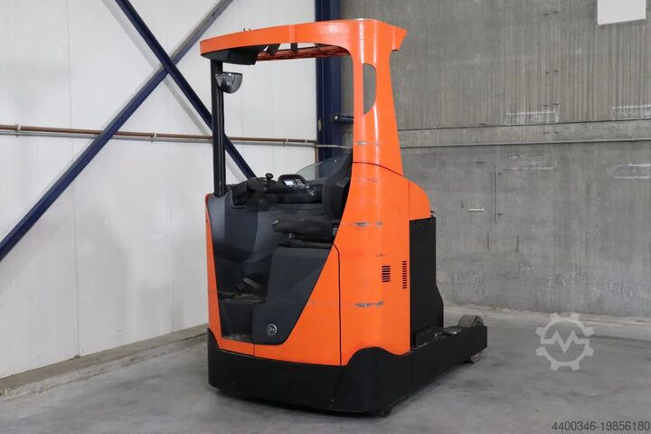 Reach truck BT RRE180