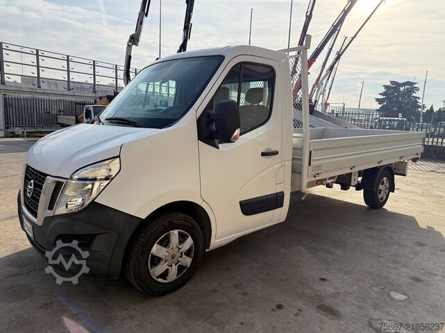 LKW mit Pritsche (offen) NISSAN NV 400