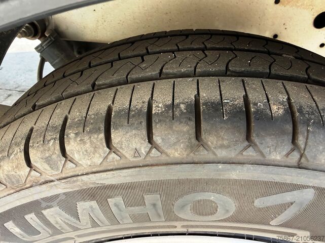 LKW mit Pritsche (offen) NISSAN NV 400