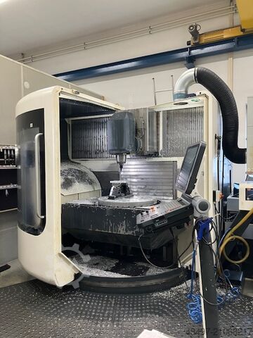 Universal-Bearbeitungszentrum Deckel Maho DMU 100