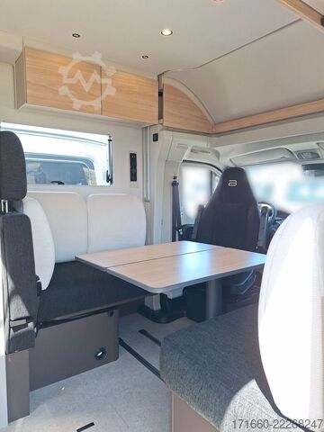Teilintegriertes Wohnmobil BÜRSTNER Signature SFT 7.1 Markise, grau/gold