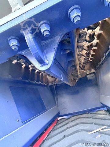 Mobile shredder (hooklift-version) LINDNER URRACO 75 D