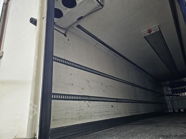 Refrigerated/freezer transport CHEREAU INOGAM/TYPE 1507 - CARRIER VECTOR 1950 - D'HOLL...