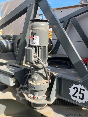 Tower crane LIEBHERR 34K