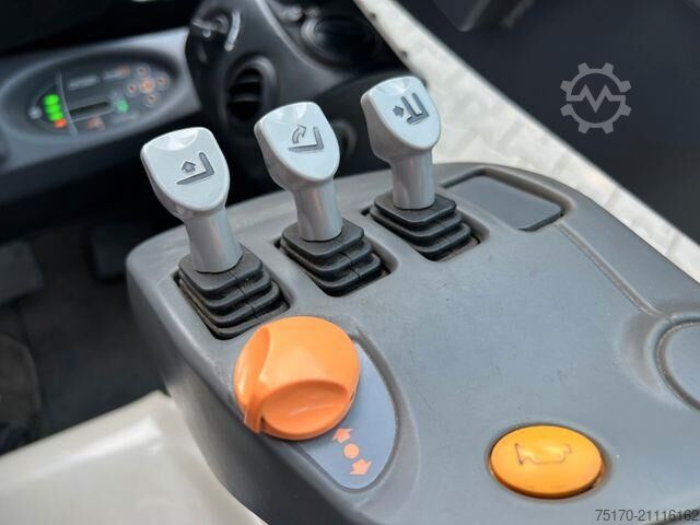 Gabelstapler Crown SCT6020-1.3 / Triplex 4,3m / 1.227h / 2017