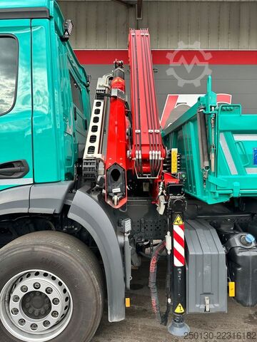 Dreiseitenkipper LKW MERCEDES-BENZ Arocs 1832 K 4x2 MEILLER & FASSI F120B LK