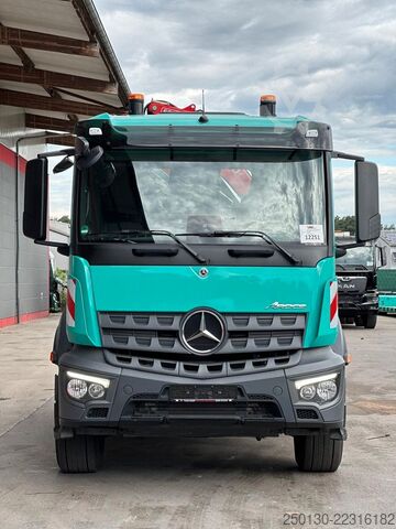 Dreiseitenkipper LKW MERCEDES-BENZ Arocs 1832 K 4x2 MEILLER & FASSI F120B LK