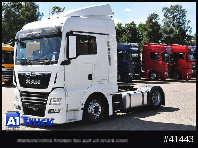 Volumen SZM MAN TGX 18.470 XLX Intarder, Navi, 2 Tanks,