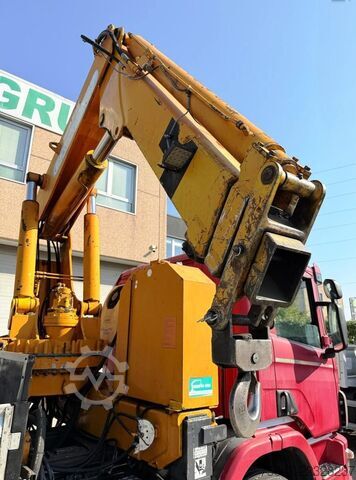 Flatbed truck SCANIA CV P 124