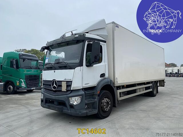 Koffer Mercedes-Benz Antos 1827