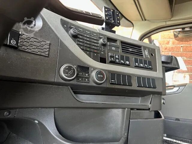 Standard-SZM Volvo FH 460 Globetrotter