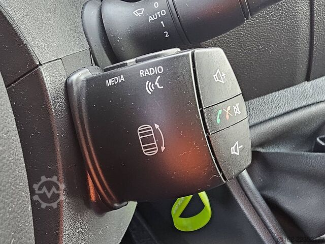 Kühlkastenwagen RENAULT MASTER 2.3 Koelwagen Laadklep!
