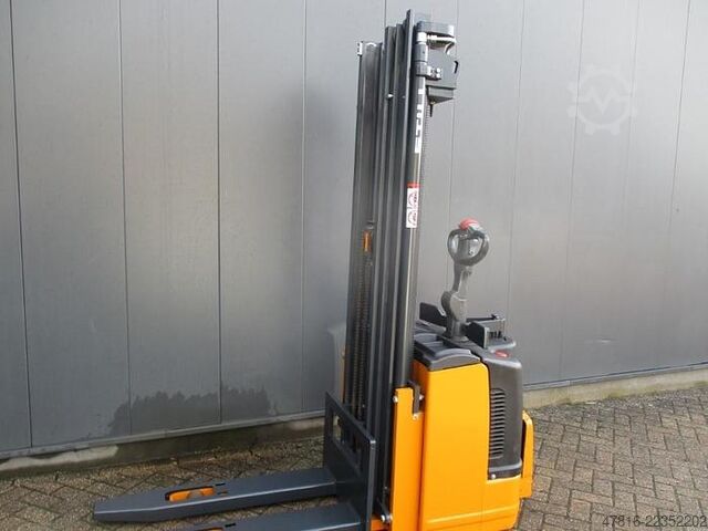 Hochhubwagen STILL EGV S14
