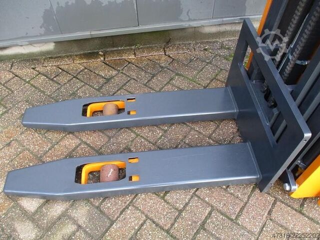 Hochhubwagen STILL EGV S14