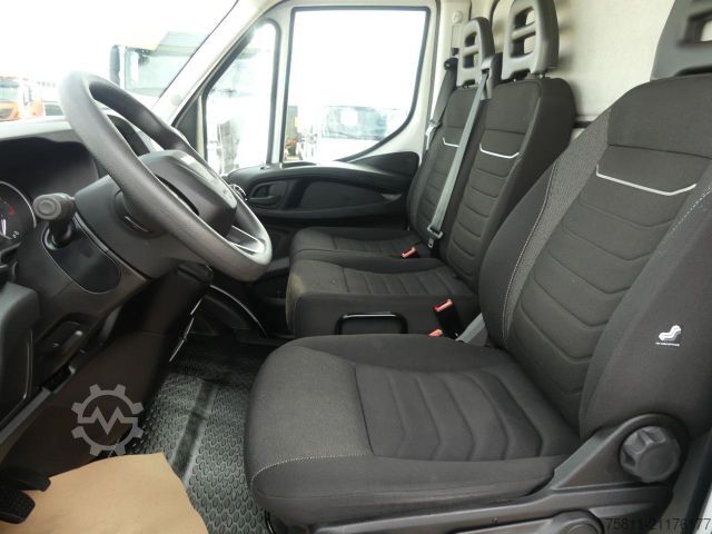 Transporter mit Koffer IVECO DAILY 35C16H Koffer LBW Euro6 Klima ZV
