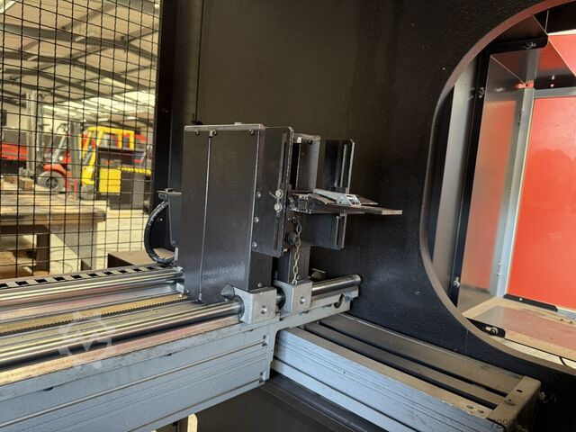 AMADA press brake 2000 x 50T AMADA PROMECAM HFB5020