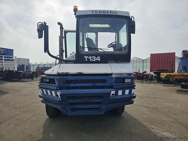 Terminal tractor TERBERG RT 282\ 4X4 | TURNABLE SEAT.| financiering moge...