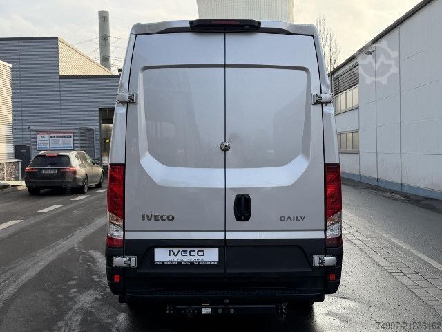 Kastenwagen IVECO 35S16 V AHK / Tempomat / RFK / Standhzg.