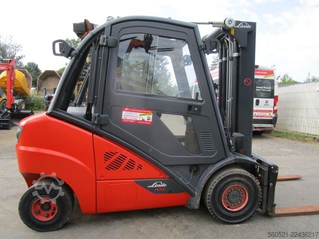 Dieselstapler Linde H35D-02 Zinkenversteller + Seitenschieber